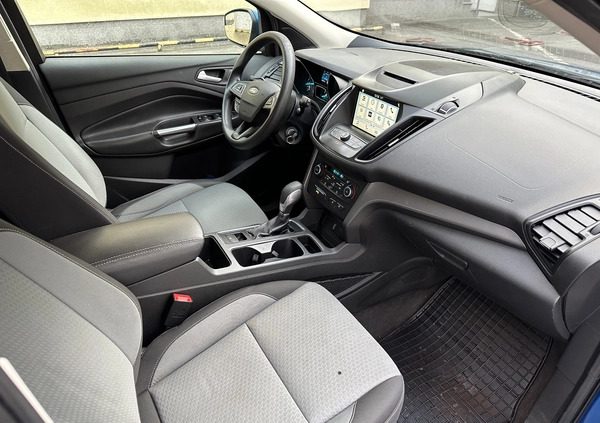 Ford Escape cena 38000 przebieg: 196500, rok produkcji 2018 z Rzeszów małe 121